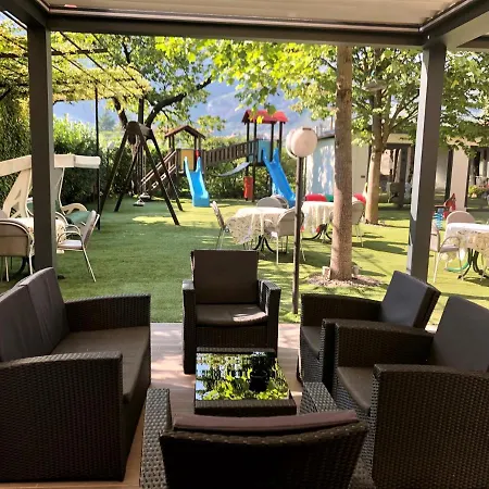 Appartamento Campagnola Mansardato Con Soppalco Riva del Garda Exterior photo
